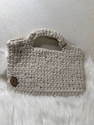 Borsa uncinetto beige fatta a mano