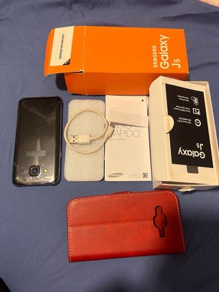 Samsung Galaxy J5 Nero + Custodia Rossa