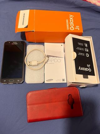 Samsung Galaxy J5 Nero + Custodia Rossa