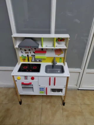 Cocina Infantil de Madera Blanca