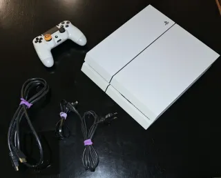 PS4 (PlayStation 4) Edición especial blanca