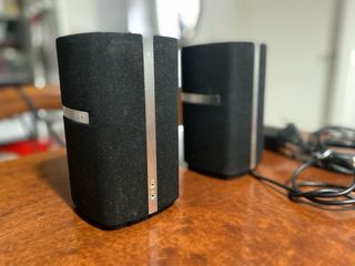 Altavoces Bowers & Wilkins Negros
