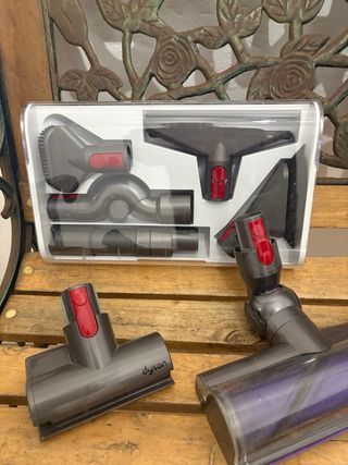 Aspirapolvere Dyson V10