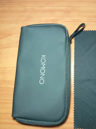 Funda para gafas KOMONO negra