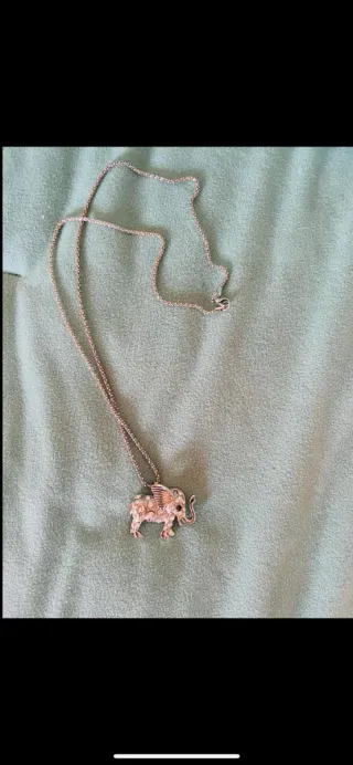 Collana con ciondolo elefante