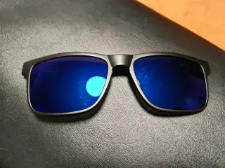 Gafas de sol con clip-on.