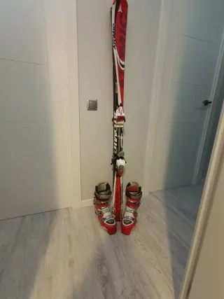 Set sci Atomic izor e scarponi Atomic btech