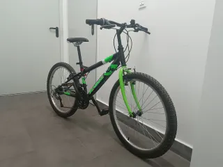 Bicicleta 27' Negra y Verde
