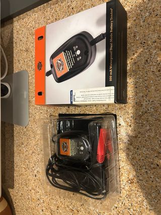 Cargador Batería Harley Davidson 800mA