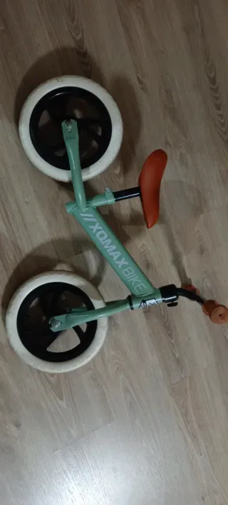 Bicicleta sin pedales Xomax Bike verde