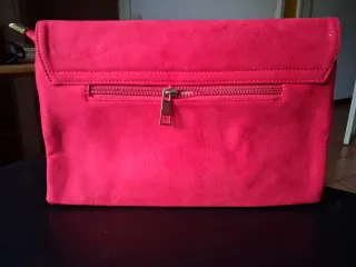 Bolso de mano rojo y dorado
