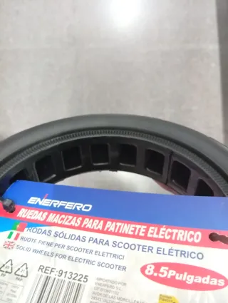 Neumáticos/Ruedas macizas 8.5 patinete eléctrico