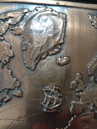 Quadro Vintage Mondo in Metallo e Legno