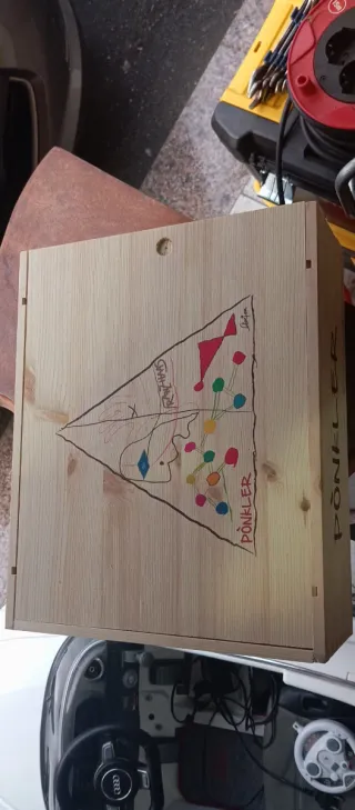 Scatola per vino in legno decorata