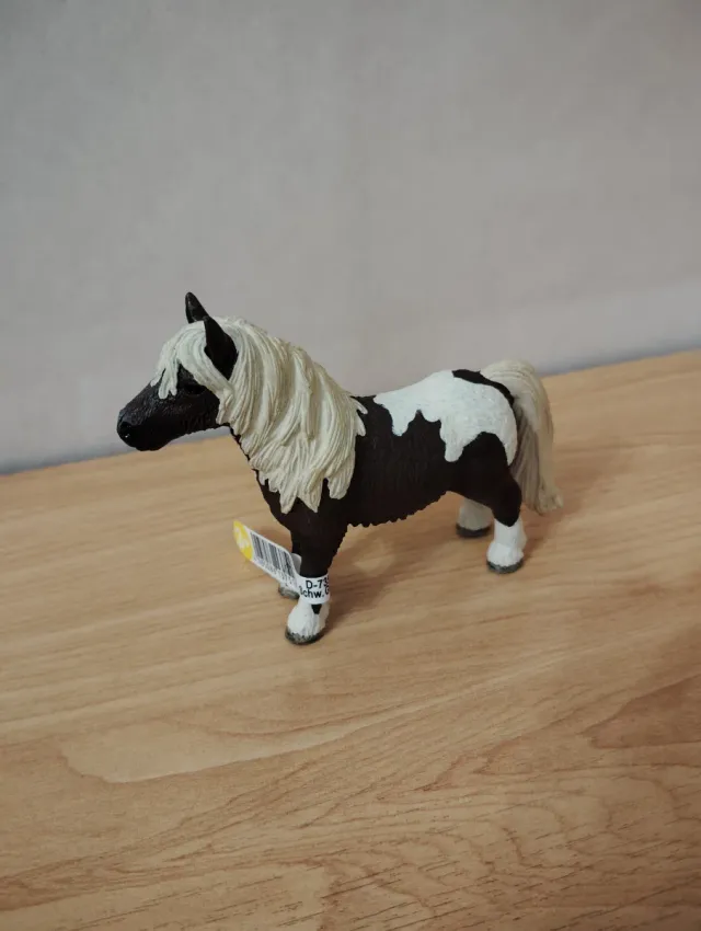 Lote 4 figuras caballo y ponis Schleich.