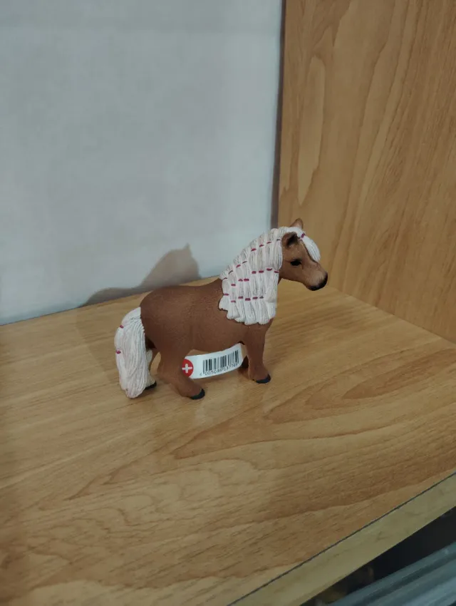 Lote 4 figuras caballo y ponis Schleich.