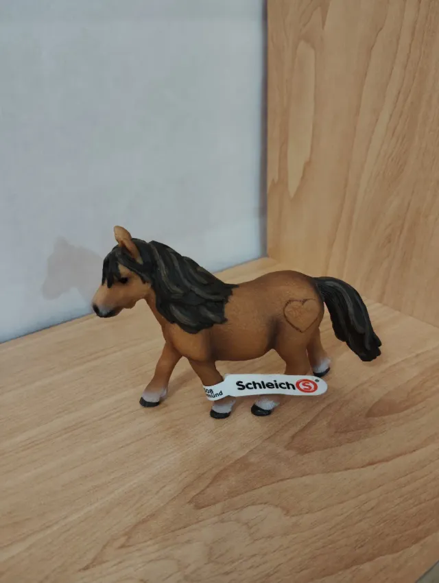 Lote 4 figuras caballo y ponis Schleich.