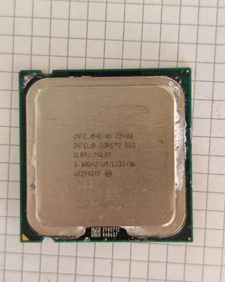 Intel Core 2 Duo E8400 3.00GHz