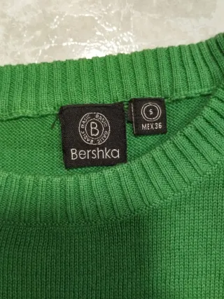 Maglione verde a righe da uomo