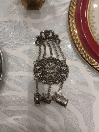 Lotto vintage: tazze, orologio, cornice