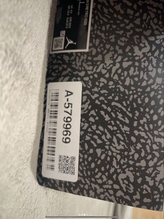 Air Jordan 3 Talla 37.5 Rojo Blanco