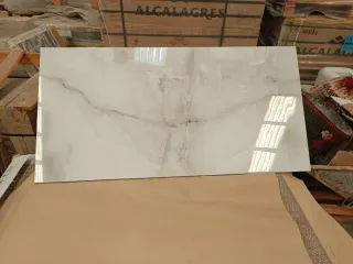 Baldosas y azulejos para obra