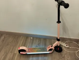 Patinete Eléctrico Infantil Rosa