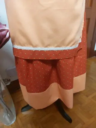 Traje de casera adulto naranja y blanco