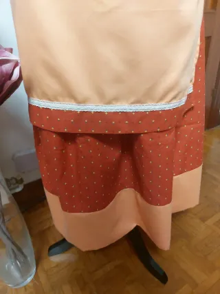 Traje de casera adulto naranja y blanco