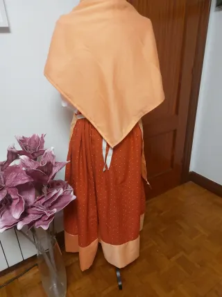 Traje de casera adulto naranja y blanco
