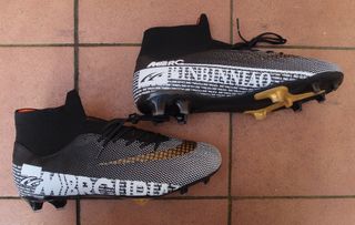 Botas Tacos Fútbol AG talla 45