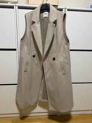 Chaleco Zara largo de paño