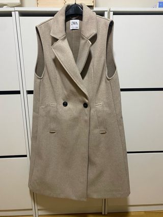 Chaleco Zara largo de paño