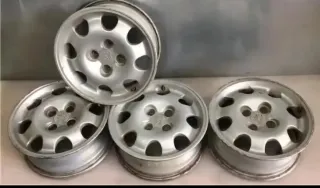 Llantas Peugeot 205 GTI 309 GTI, con neumáticos