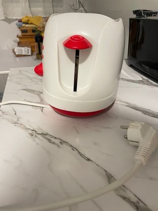 Tostadora Digiline Blanca y Roja. 750W