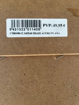 Specchio da parete grigio e argentato