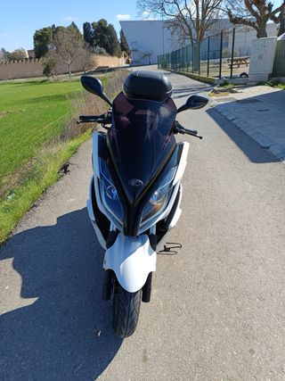 Kymco K-XCT 300i
