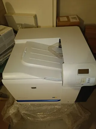 HP Color LaserJet CP3525dn