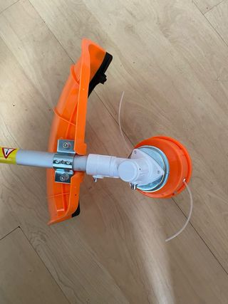 Desbrozadora de gasolina naranja