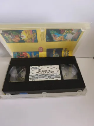 VHS En Busca del Valle Encantado