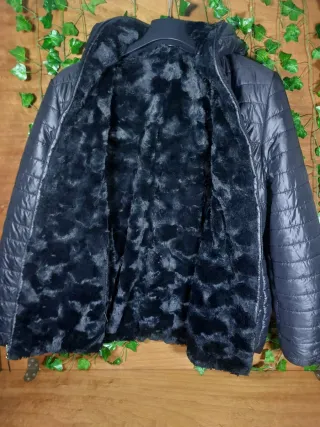 Piumino nero donna con pelliccia