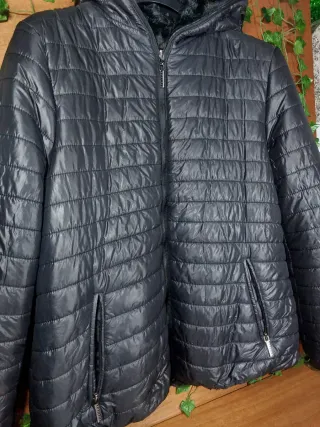 Piumino nero donna con pelliccia