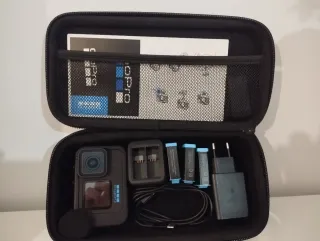 GoPro Hero 10 Media Mod + 3 Baterías
