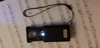 Lente d'ingrandimento con luce LED