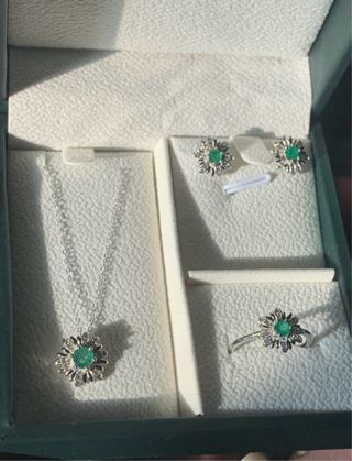 Conjunto Plata Esmeraldas Flor