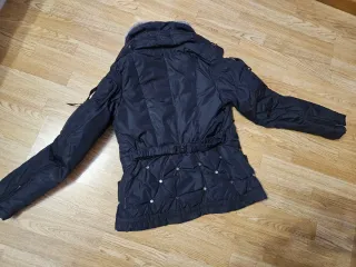 Parka Joluvi Negra Talla M