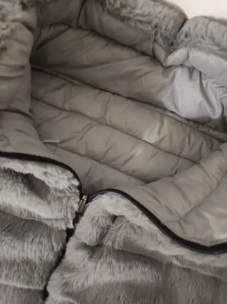 Chaqueta de pelo gris