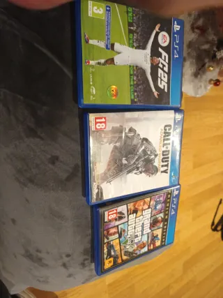 Juegos PS4: FIFA 25, COD AW, GTA V