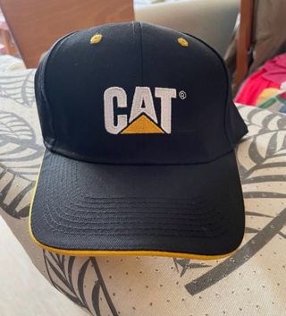 Gorra Caterpillar CAT Negra y Amarilla