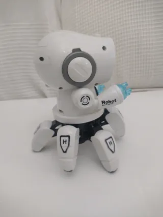 Robot futurista con movimiento y música